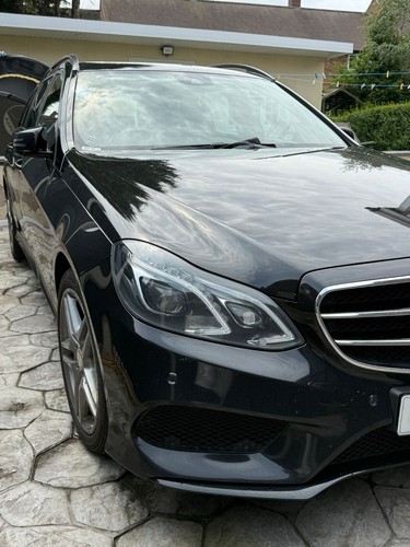 Mercedes-Benz E220 Executive Estate – 2.2L Diesel – Black – Automatic - Picture 2 of 11