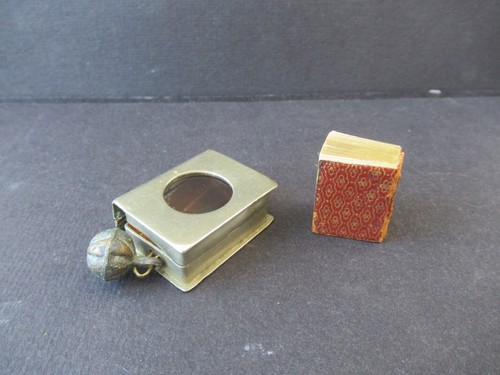 Miniature Rare Quran Arabic Old Printed Small Miniature Koran with Case- Box.