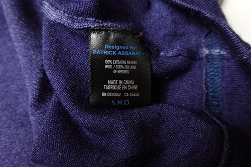 NEW Patrick Assaraf V-Neck Sweater in Blue Size Large Runs Small 100% Wool - Picture 7 of 9