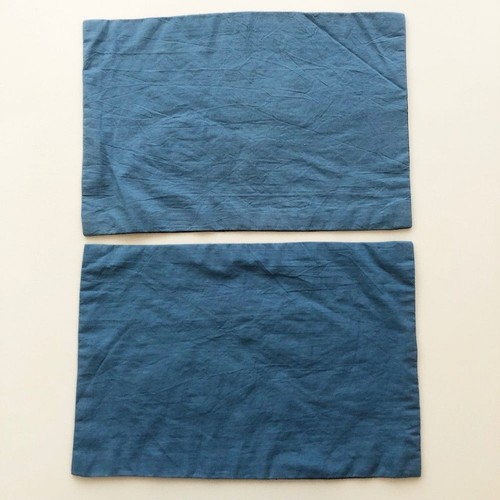 Set 2 handgefertigte bestickte Tischsets geometrische Rautenformen blau weiß marine - Bild 5 von 7