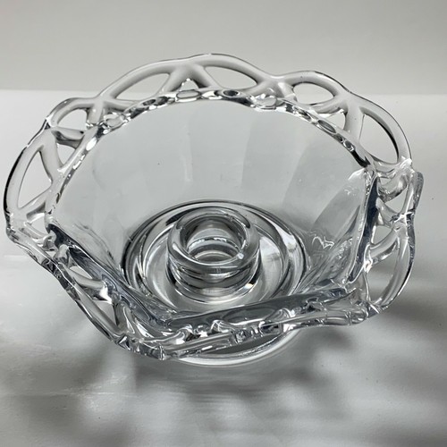 Imperial Glass Co. Nussschale mit gehäkeltem Spitzenrand und Fuß + Paar Kerzenhalter - Bild 7 von 10
