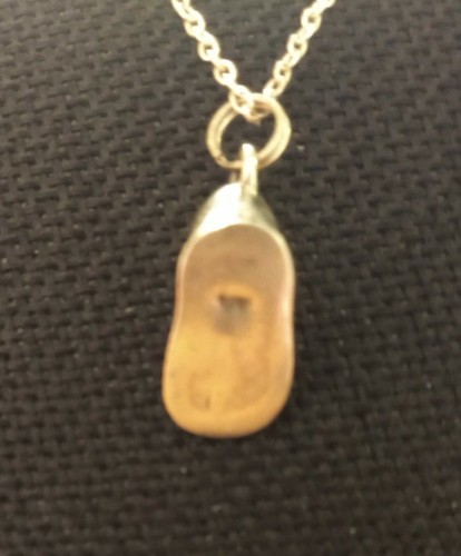 Sterling Silver Necklace Baby Booty Pendant on 18" Chain Both Marked 925 ExCond - Picture 3 of 3