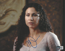 MINNIE DRIVER SIGNED 'ELLA ENCHANTED' 8x10 MOVIE PHOTO ACTRESS BECKETT BAS COA MINNIE DRIVER SIGNED 'ELLA ENCHANTED' 8x10 MOVIE PHOTO ACTRESS BECKETT BAS COA