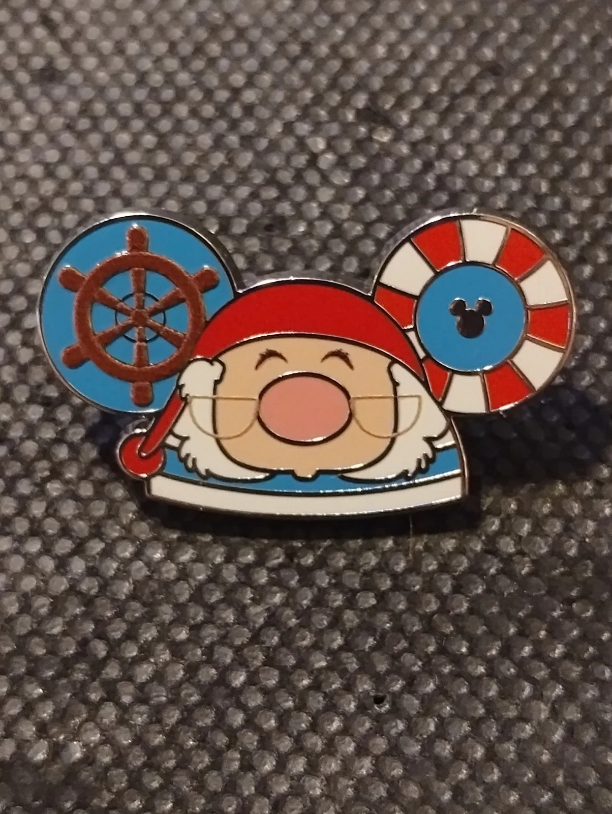 2025 DISNEY Petter Pan EAR HATS MR. SMEE WAVE B HIDDEN MICKEY Trading Pin