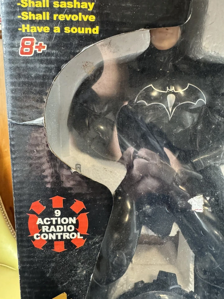 2010 Batman Begins R/C Batman Figure Mega Rare Fast Shipping  - Image 2 of 4