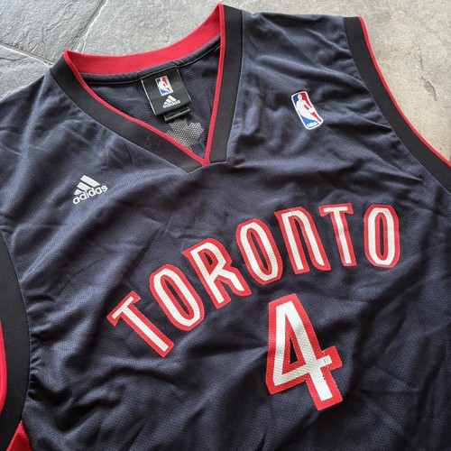VTG Toronto Raptors Chris Bosh #4 Basketball Jersey Mens L Black/Red - Picture 3 of 11
