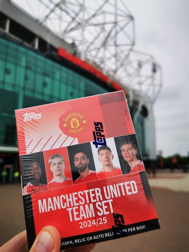 NEW Topps Manchester United Team Set 2024-25 Box AND MUFC United Store Bag LQQK