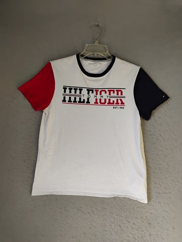 Camisa Tommy Hilfiger Para Hombre Mediana Blanca Roja Azul Deletreada Manga Corta Cuello Redondo - Imagen 9 de 9