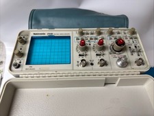 Tektronix 2335 242T Oscilloscope w 22 Plug Ins & Accessories