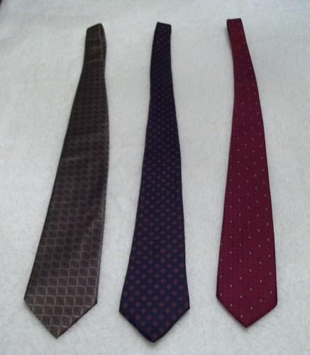 Lote de 3 corbatas clásicas para hombre Wembley Van Heusen Johnny Carson rojo azul dorado - Imagen 1 de 7