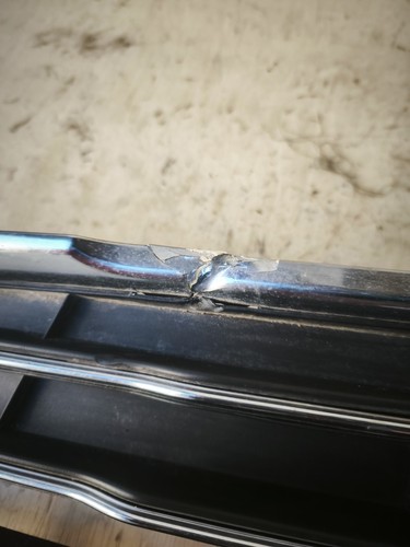 C1BB-17B968 GRIGLIA PARAURTI ANTERIORE FORD FIESTA 6 MK7 13-17 - Foto 4 di 6