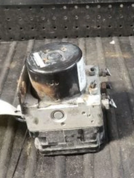 2011 Ford Fiesta 1.6L ABS Anti Lock Brake Pump Module Assembly Oem Foto 2 de 4