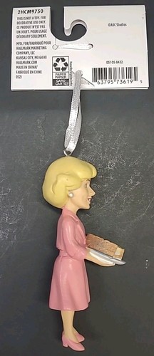 Hallmark Rose Nylund The Golden Girls Christmas Ornament Betty White New w/ Tag - Picture 2 of 6