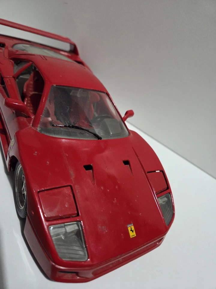Tonka Polistil 1/18 Scale Ferrari F40 Rosso Red Diecast Model Toy Car - Image 2 of 4