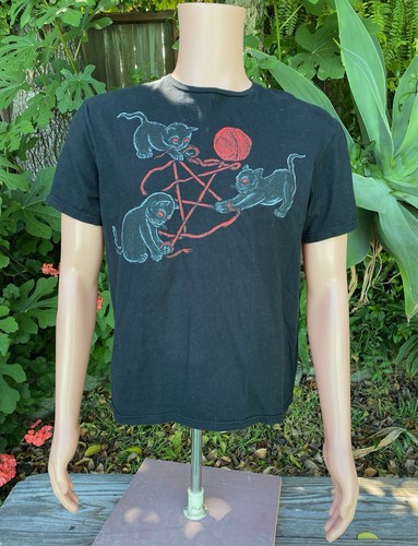 Vertebrae33 Shirt Mens Medium Black Playtime Demonic Cats Novelty Goth Pentagram - Picture 1 of 7
