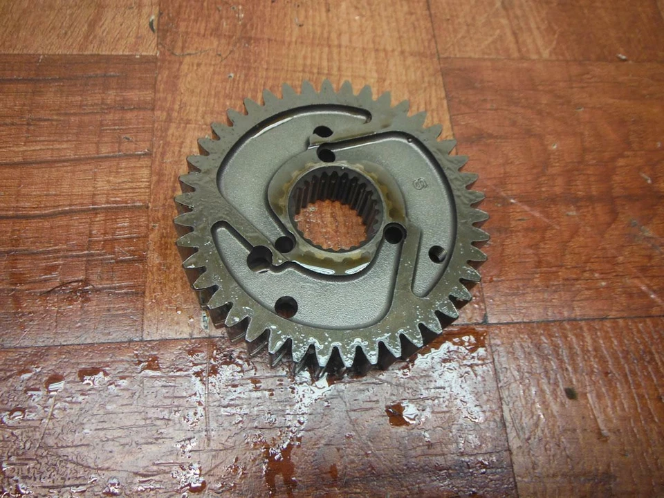 HONDA ST1300 ST 1300 CTX EMBRAGUE JEFE BUJE EMBRAGUE DISTRIBUCIÓN TRANSMISIÓN PRIMARIA ENGRANAJE Foto 4 de 4