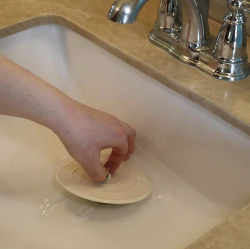 5 in. Flat Suction Sink Stopper in White, Resistant Rubber, Seals Perfectly NEW - Picture 6 of 7