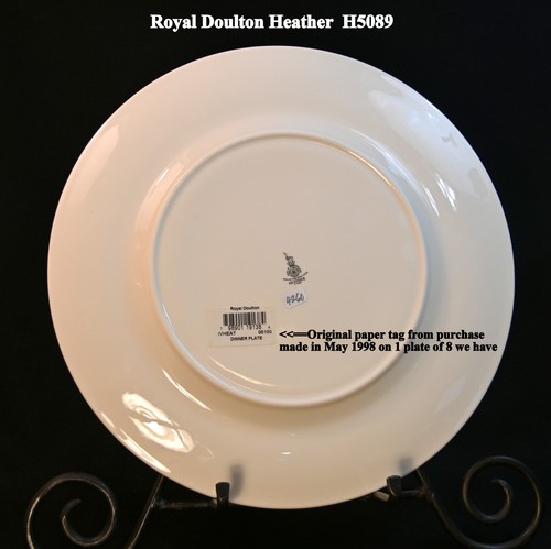 Royal Doulton Set of 2 Dinner Plates 10 3/4" Heather H5089 Gold on Ivory 1998 - Picture 9 of 15