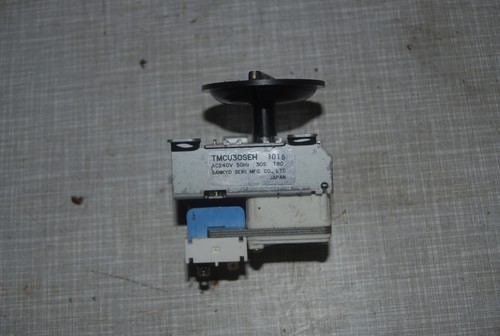 TOSHIBA ER665ET MICROWAVE OVEN INDIVIDUAL PARTS:SEE DESCRIPTION SECTION - Picture 10 of 14