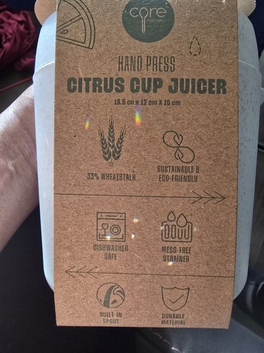 Hand Press Citrus Cup Juicer NWT - Picture 2 of 3