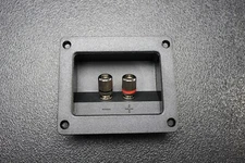 (1) SQUARE SPEAKER JACK TERMINAL CUP SCREW SPEAKER SUBWOOFER BOX TCSB