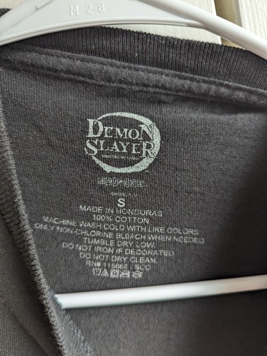 Demon Slayer Shirt Mens Small Graphic Tee Black Crew Neck Anime - Picture 2 of 4