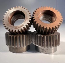 ONE (1) BOSTON GEAR Steel Spur Gear YD30 30T 1-1/4" Bore 20PA Surface Rust (NEW)