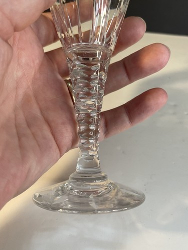 1 x Stuart Crystal Art Deco Oleta Wine Glasses Signed 5 3/8th inches (ref 4) - Picture 14 of 20