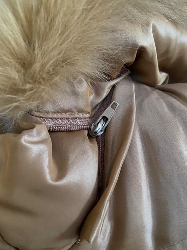 ANTHEM TAN ZIP UP PUFFER DETACHABLE HOODIE JACKET SZ 8-10? GC - Picture 4 of 4