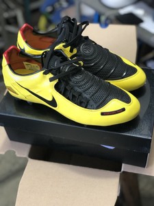 Nike-Total-90-Laser-FG-T90-Limited-Edition-Mercurial-Vapor-R9