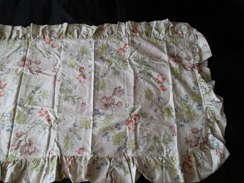 Ralph Lauren Delilah King Sham Pair Ruffled Floral Beige Green Blue Red Cottage - Picture 5 of 12