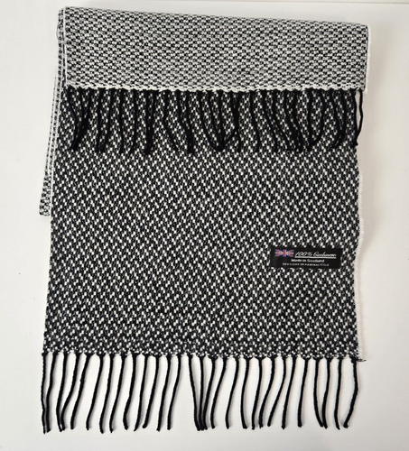 100% Cashmere Scotland Scarf w/ Fringe Black/White Houndstooth Pattern 69" x12" - Picture 3 of 9