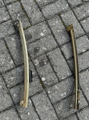 Bmw E24 N/S/F Passenger Window Lift Runner Tracks Good Condition 635csi M6 M635i - Picture 2 of 3