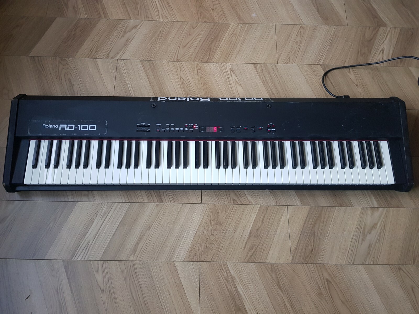 Roland Rd100 Digital Stage Piano For Sale Ebay