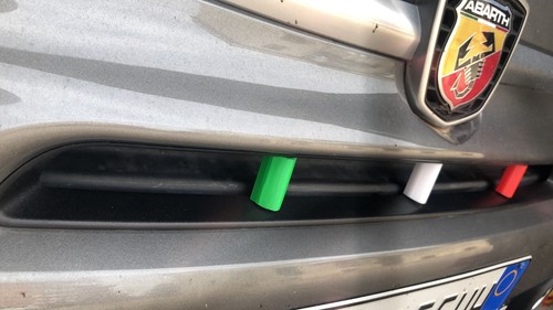 CLIP PARAURTI ANTERIORE FIAT 500 ABARTH PER MODELLO RESTYLING 595 695 STAMPA 3D - Imagen 8 de 15
