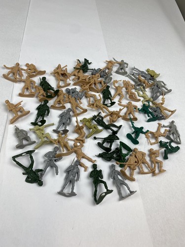 Konvolut Armee Männer 2" Kunststoff grün Vietnamkrieg? MPC