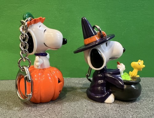 9 Vtg Peanuts PVC Figures Halloween Snoopy & Woodstock (2 Are Keychains!) - Picture 13 of 24