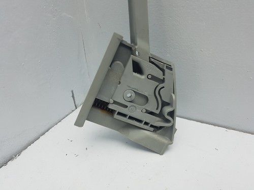 MB 320 W210 99-02 Tenuta SINISTRA Stivale Posteriore Bagagliaio D-Pillar Rail Trim Strip Cover - Foto 6 di 14