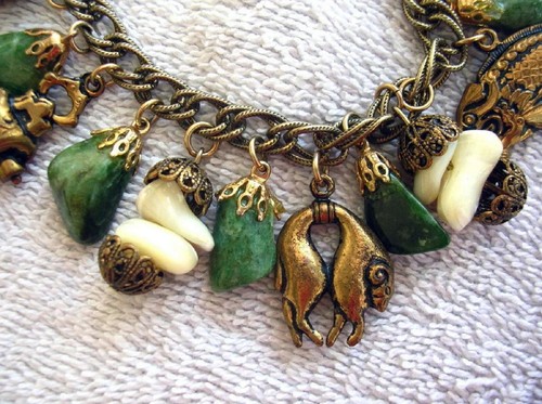 Pulsera asiática verde y blanco de jade y latón vintage años 40/50 - Imagen 4 de 9
