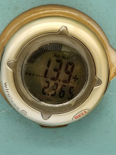 New BELL Platinum Series 15 Function WIRELESS SPEEDOMETER w/ Calorie Counter - Picture 2 of 3
