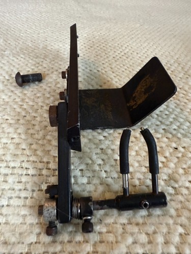 Left Hand Overdraw Archery Flipper Rest - Picture 2 of 4