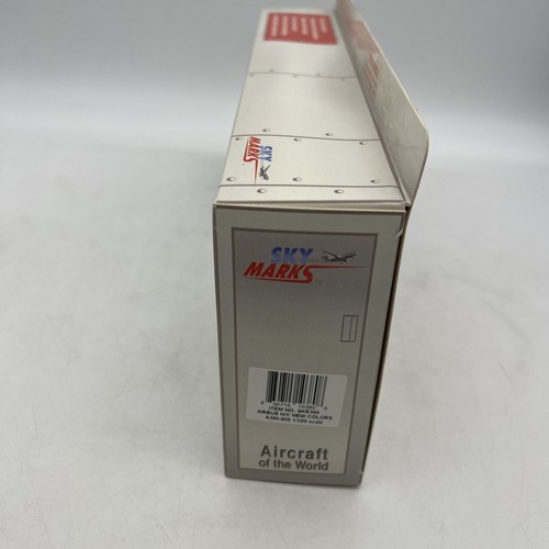 Skymarks Airbus A380 1:200 Scale. Model Aircraft # 380-800 SKR 380 - Picture 3 of 4