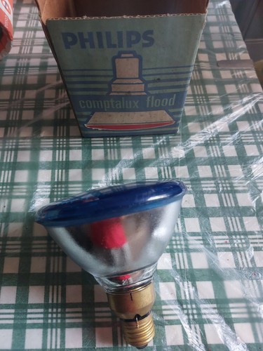 FARETTI INTERNI PHILIPS 100 W N. 2 USATI - THORN 100 W N. 2 + UNA SENZA MARCA - Foto 7 di 14