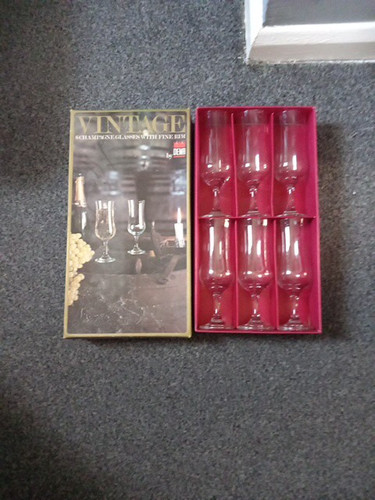 Set Of 6 Vintage Dema Champagne Glasses With Fine Rim - Picture 1 of 6