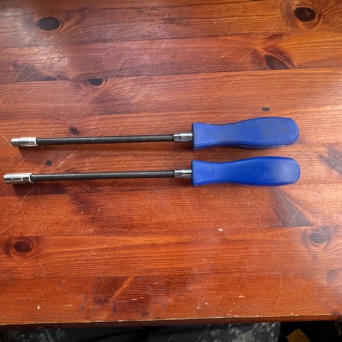 Blue Point by Snap On 6 and 8mm Flexible Hose Clip Screwdriver Set - Picture 2 of 6
