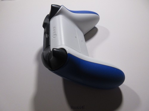 Microsoft Xbox Wireless Controller - Blue - Picture 8 of 8