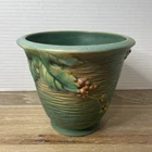 Roseville Bushberry 1941 VTG Art Pottery Pot/Planter
