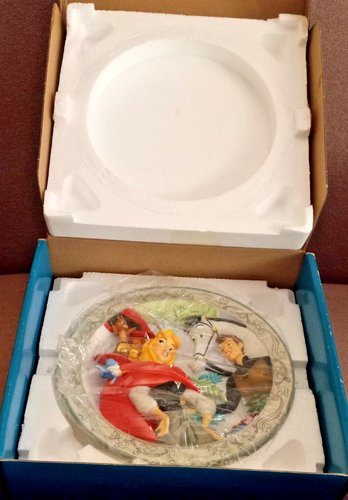 Disney Animated Classics Dornröschen und Prinz Philip 3D Sammlerteller - Bild 7 von 12