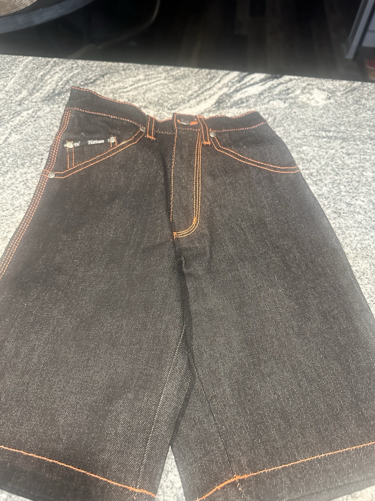 Picture 1 of 2
