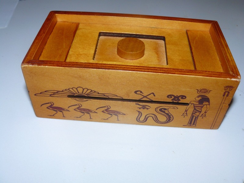 Genius Egyptian Pharoah Tomb Wooden Brainteaser Puzzle hieroglyphics hidden comp